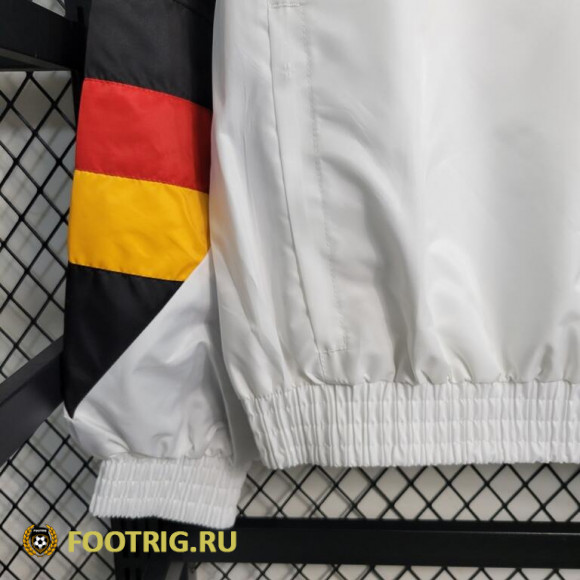 Ветровка Реал Мадрид RD5 23-24 сезона белого цвета